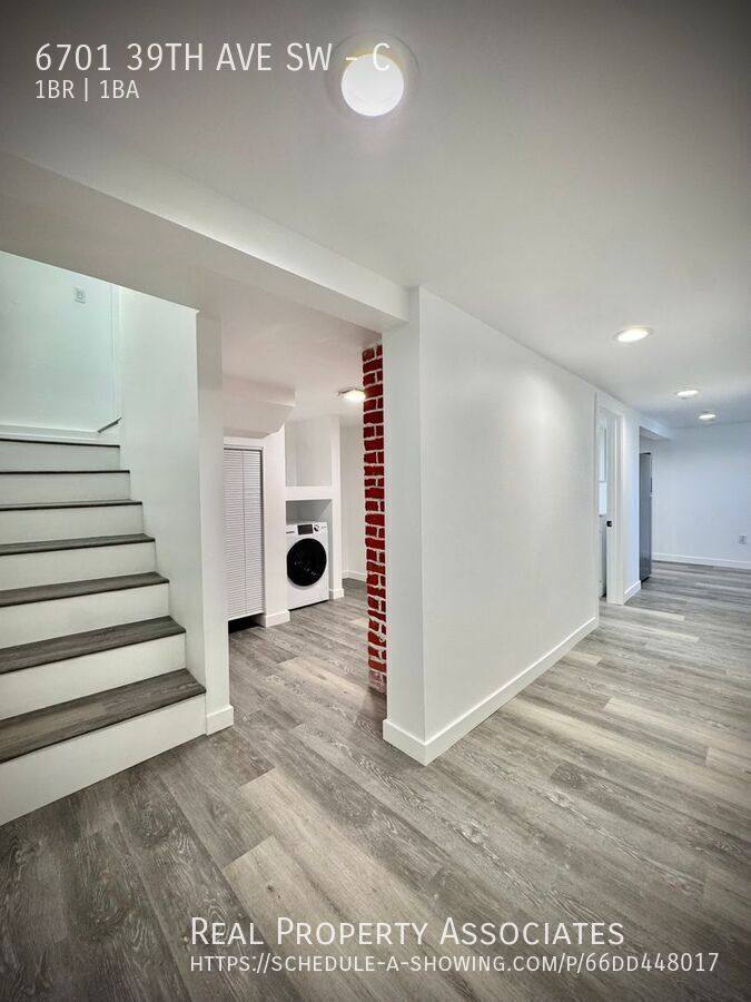 Apartment for rent at 6701 39th Ave SW #C, Seattle, WA 98136