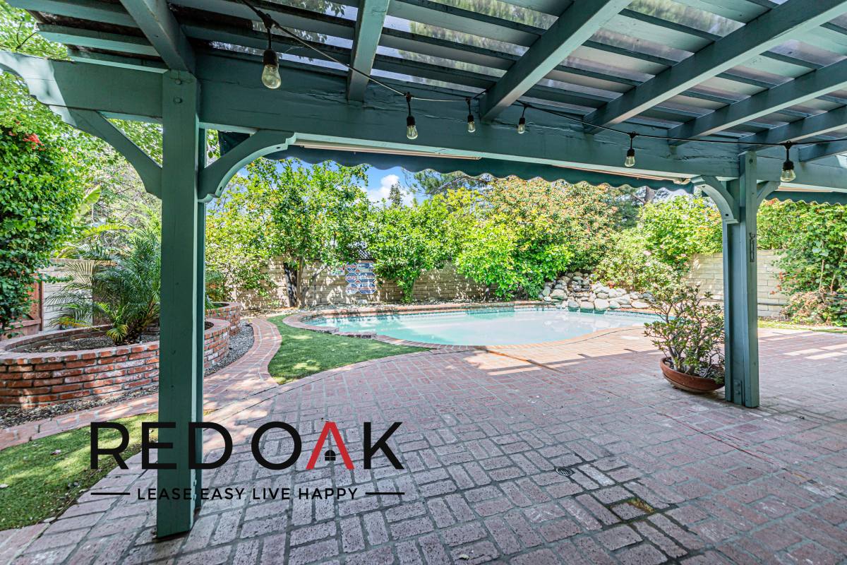 House for rent at 19312 Yolie Lane, Tarzana, CA 91356