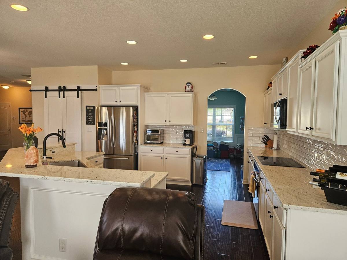 House for rent at 403 Derrick Dr, Sneads Ferry, NC 28460