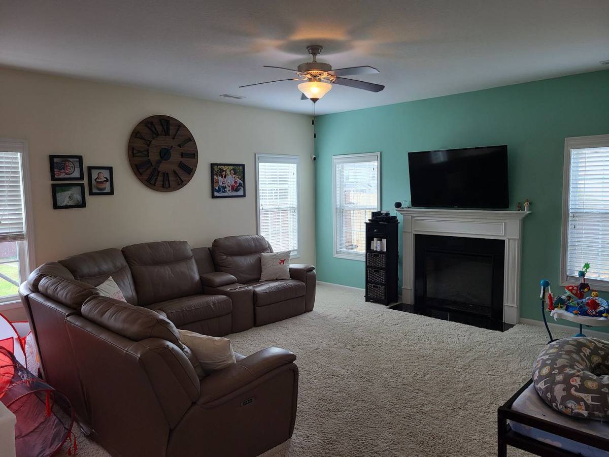 House for rent at 403 Derrick Dr, Sneads Ferry, NC 28460
