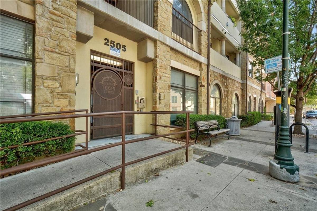 Apartment for rent at 2505 San Gabriel St, Austin, TX 78705