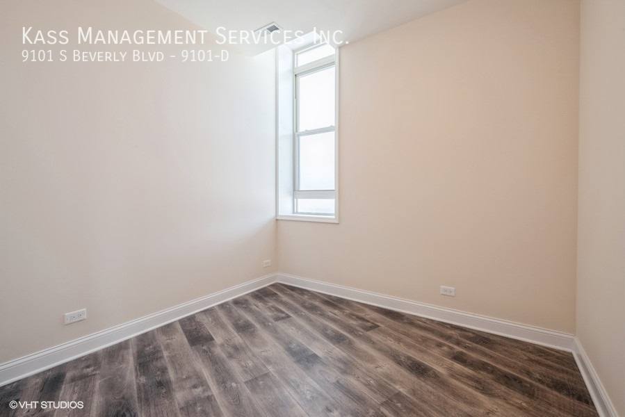 Apartment for rent at 9101 S Beverly Blvd #D, Chicago, IL 60620