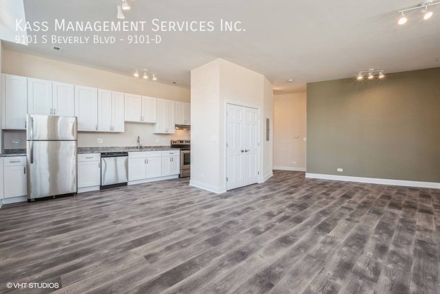Apartment for rent at 9101 S Beverly Blvd #D, Chicago, IL 60620