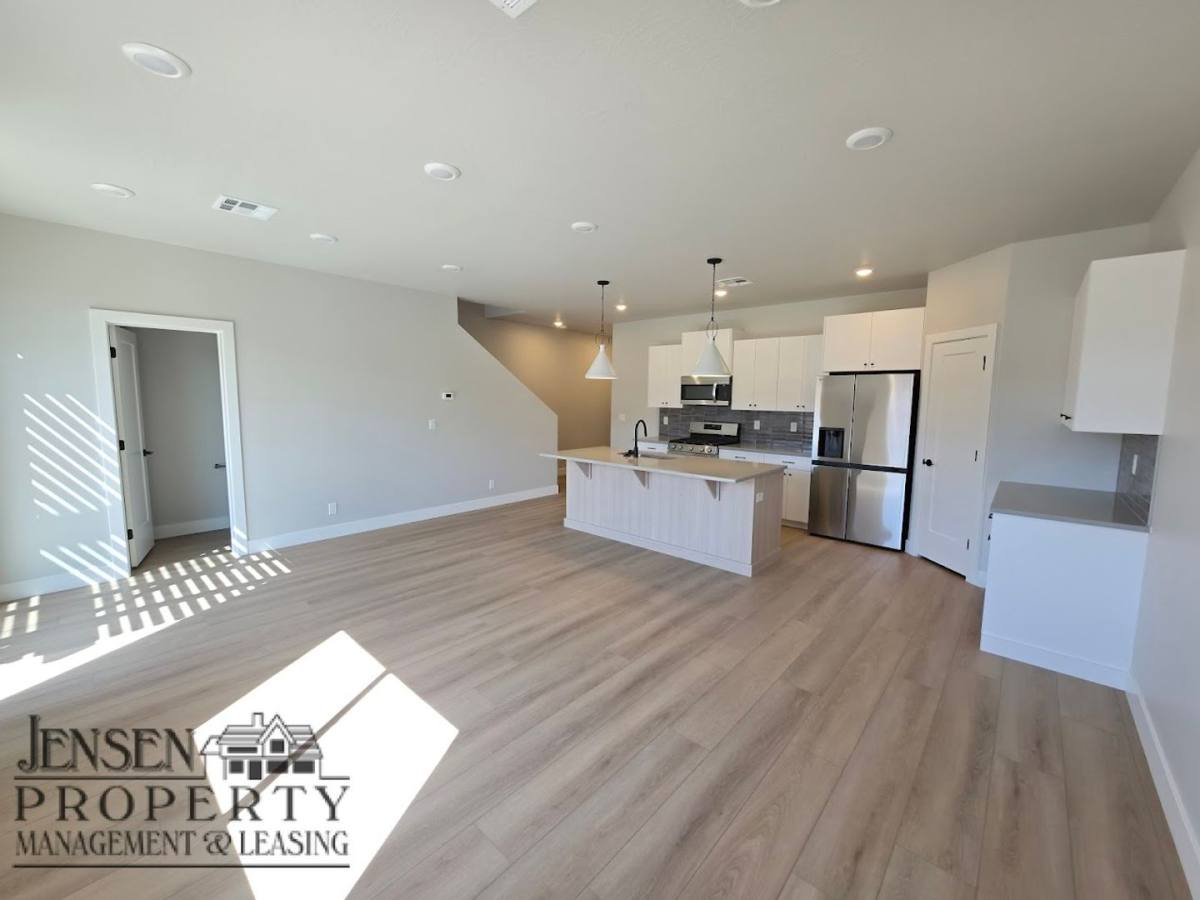 Townhouse for rent at 3984 E Fossil Way, Washington, UT 84780