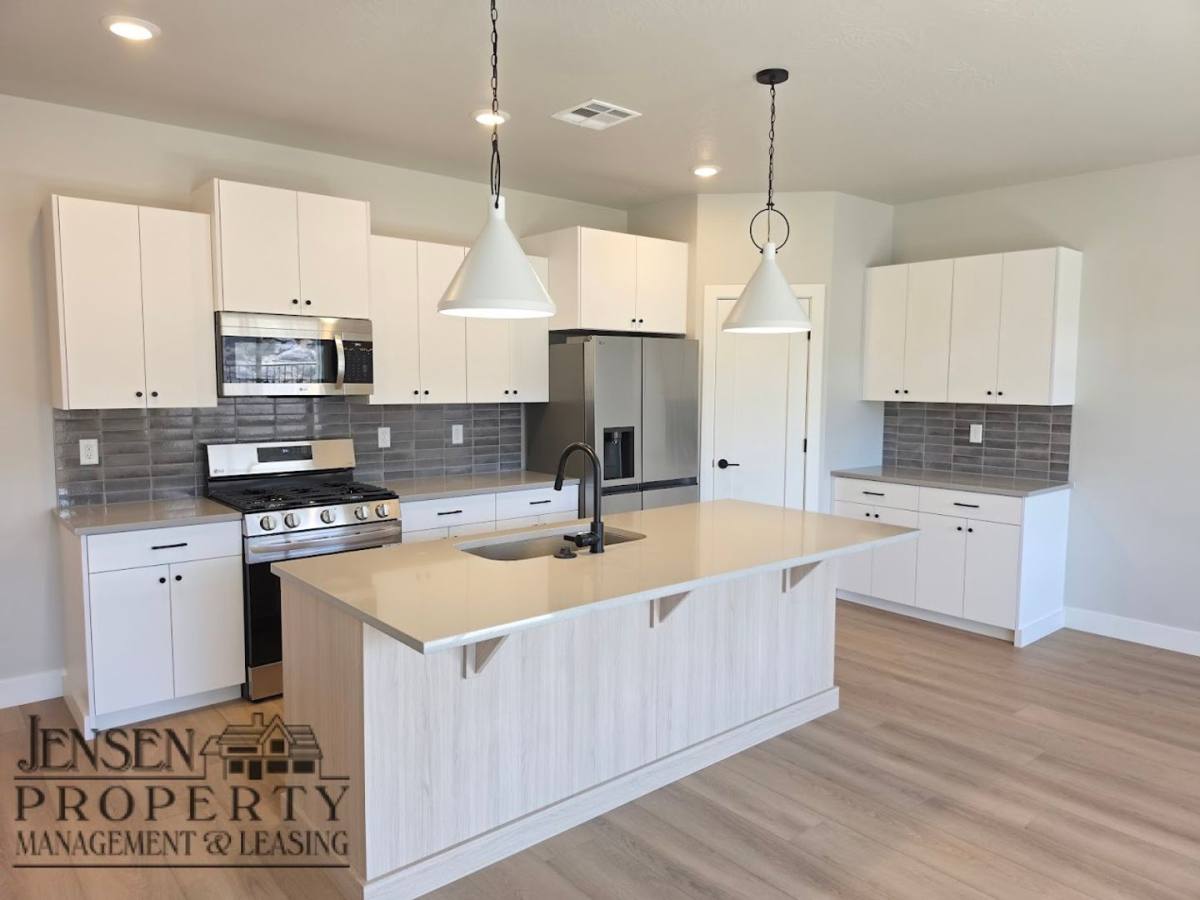 Townhouse for rent at 3984 E Fossil Way, Washington, UT 84780