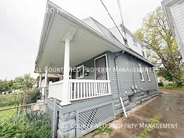 Apartment for rent at 2048 W 100th St #1, Cleveland, OH 44102