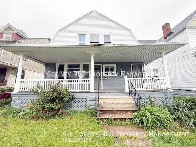 Apartment for rent at 2048 W 100th St #1, Cleveland, OH 44102
