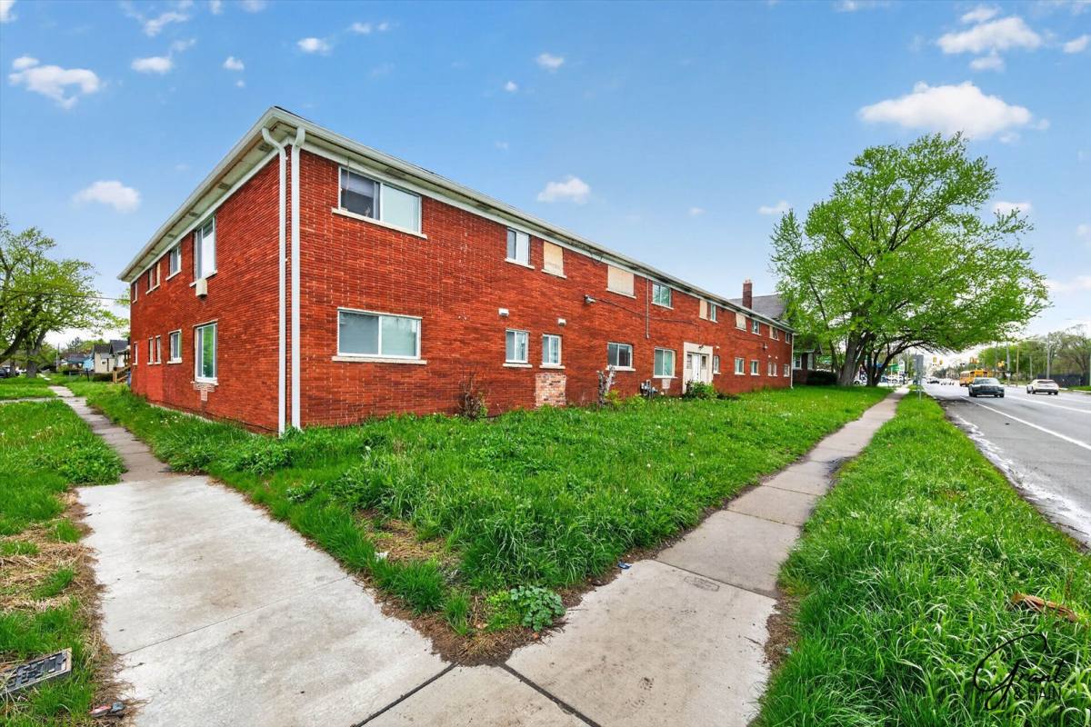 Apartment for rent at 11411 Wyoming, Detroit, MI 48204