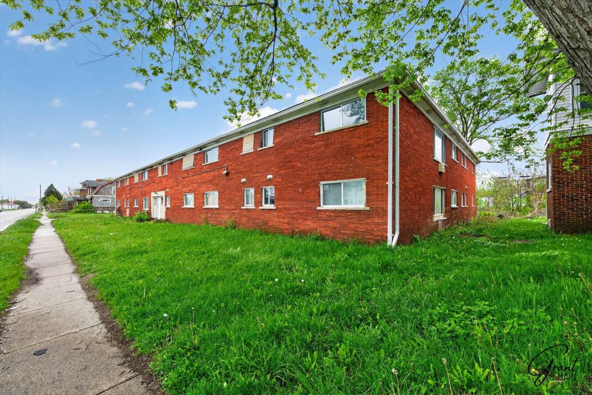 Apartment for rent at 11411 Wyoming, Detroit, MI 48204