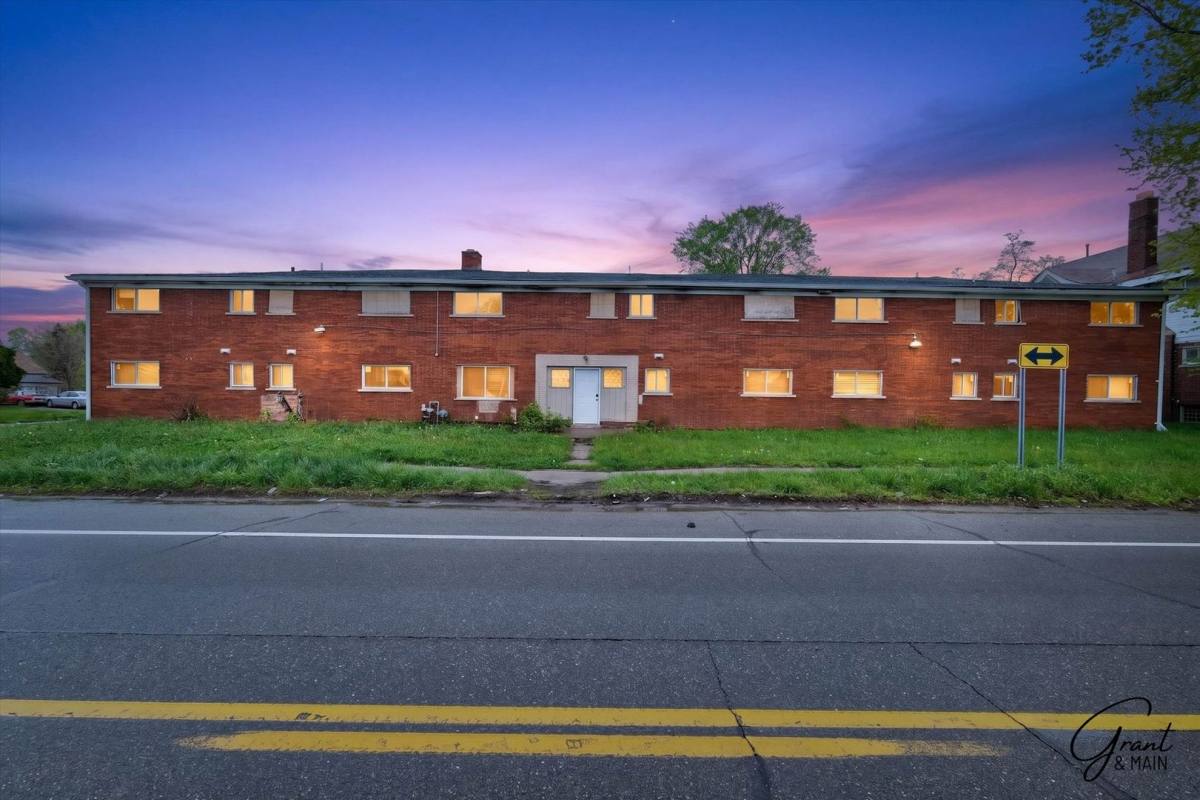Apartment for rent at 11411 Wyoming, Detroit, MI 48204