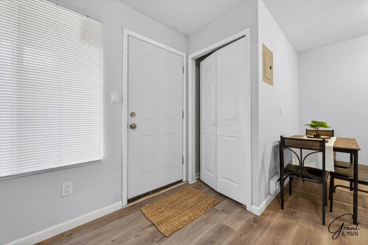 Apartment for rent at 11411 Wyoming, Detroit, MI 48204