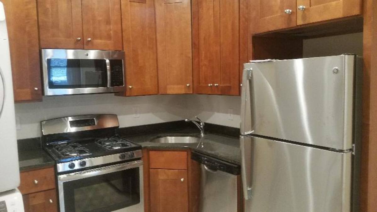 House for rent at 30 High St #1B, Brookline, MA 02445
