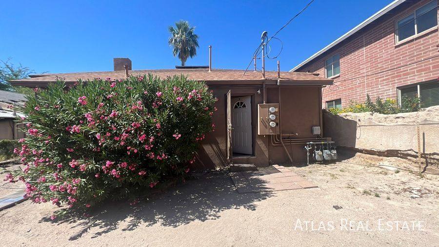 Apartment for rent at 810 E 9th St #3, Tucson, AZ 85719