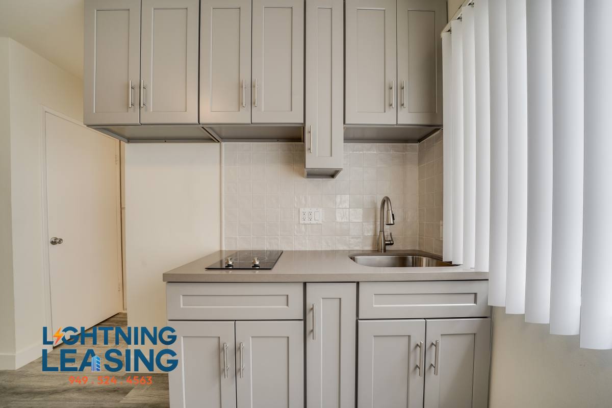 Apartment for rent at 15939 3 2 Vanowen St #11B, Van Nuys, CA 91406