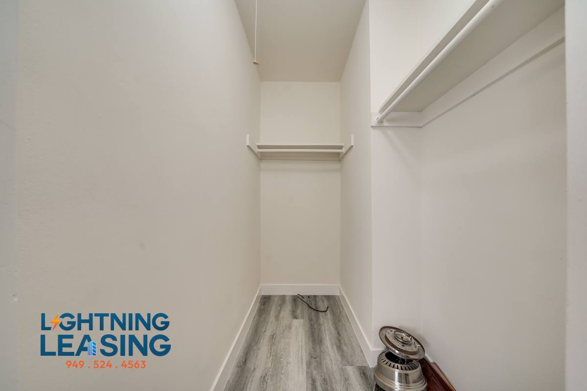 Apartment for rent at 15939 3 2 Vanowen St #11B, Van Nuys, CA 91406