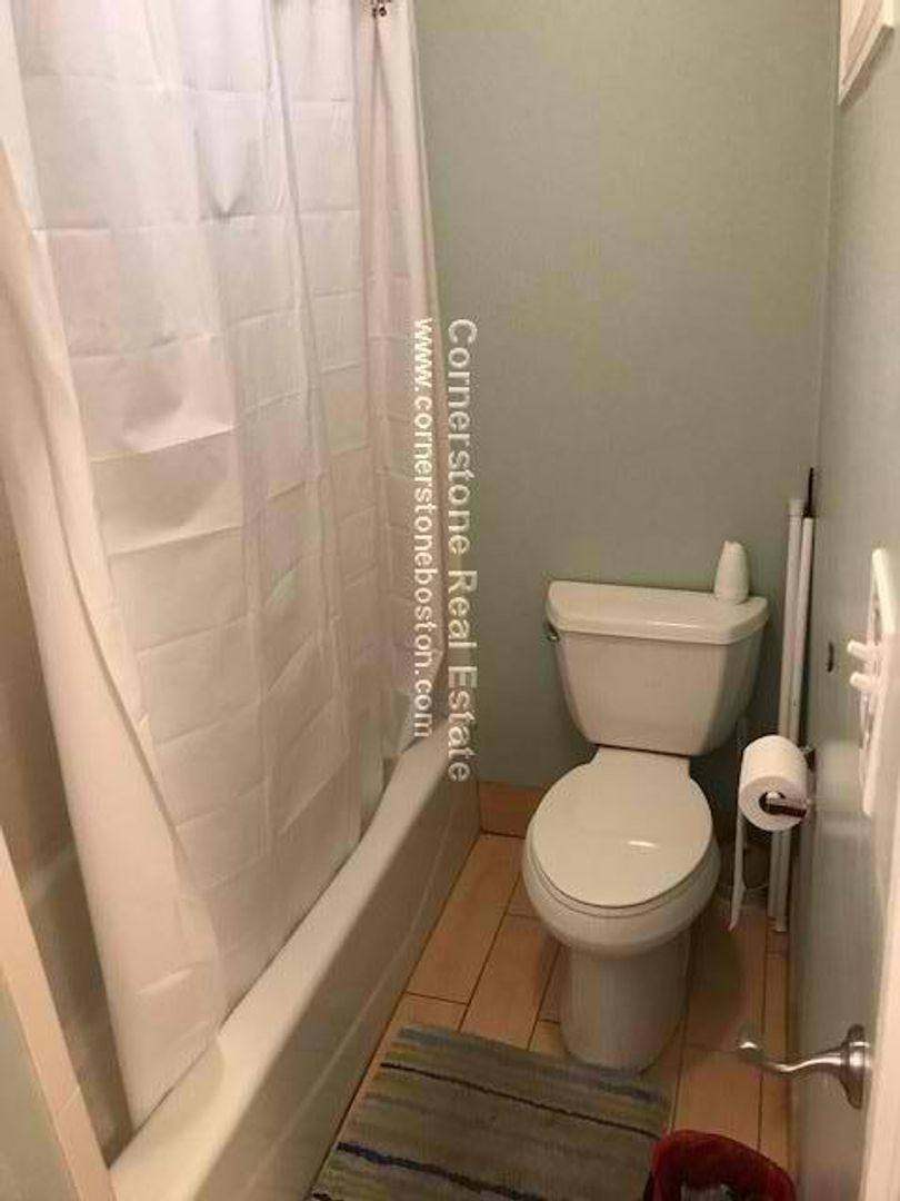 Apartment for rent at 1293 Cambridge St #3L, Cambridge, MA 02139