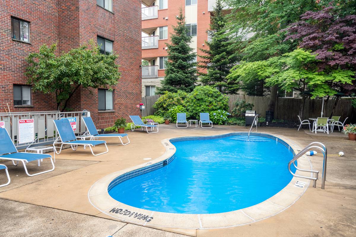 Apartment for rent at 320 Hammond Pond Parkway #502, Chestnut Hill, MA 02467