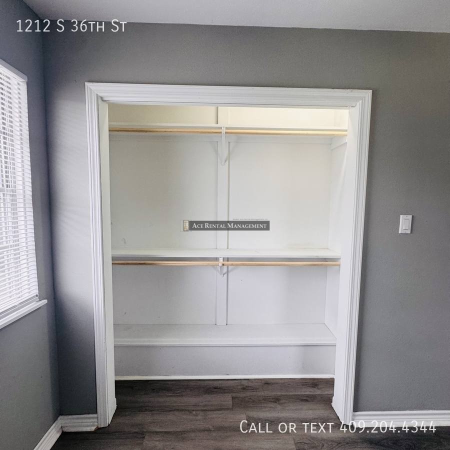 House for rent at 1212 S 36th St, Nederland, TX 77627