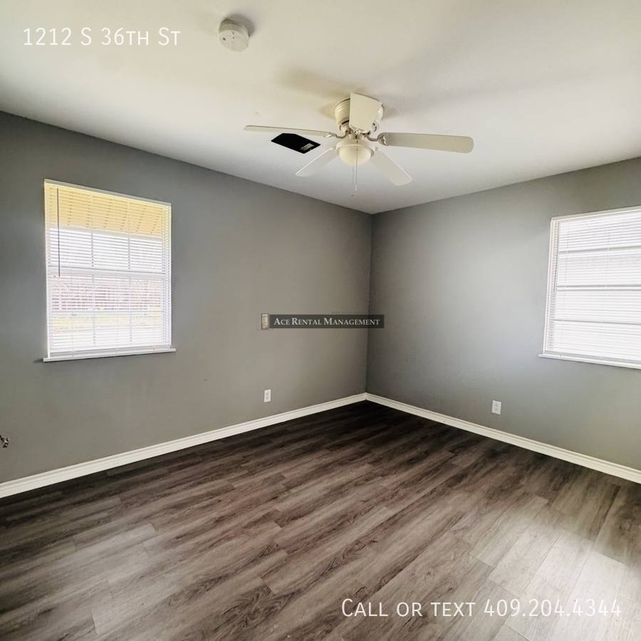 House for rent at 1212 S 36th St, Nederland, TX 77627