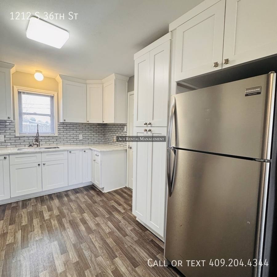 House for rent at 1212 S 36th St, Nederland, TX 77627