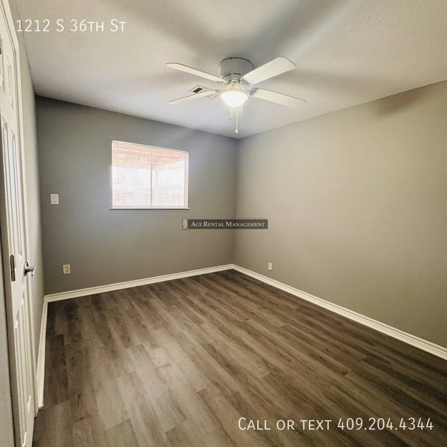 House for rent at 1212 S 36th St, Nederland, TX 77627