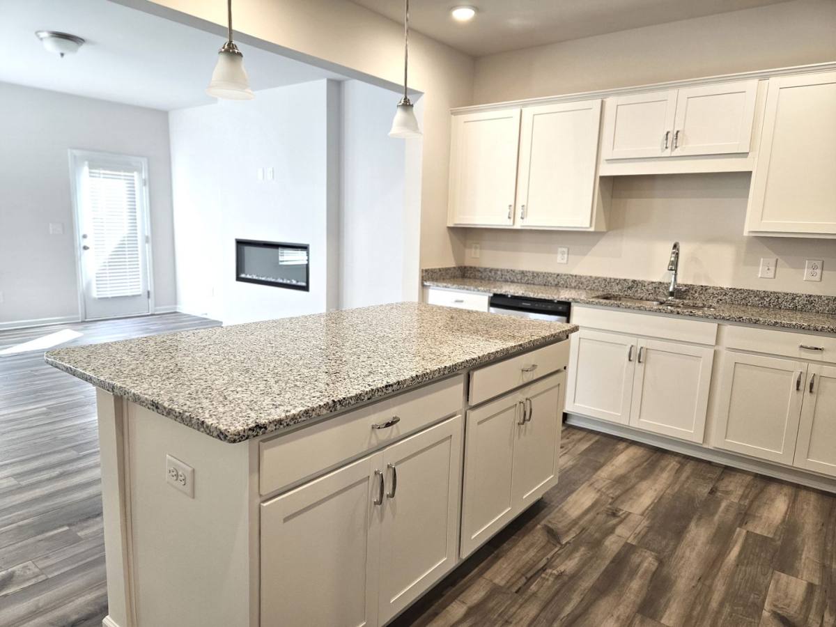 Townhouse for rent at 265 Dupont Dr, Cartersville, GA 30121