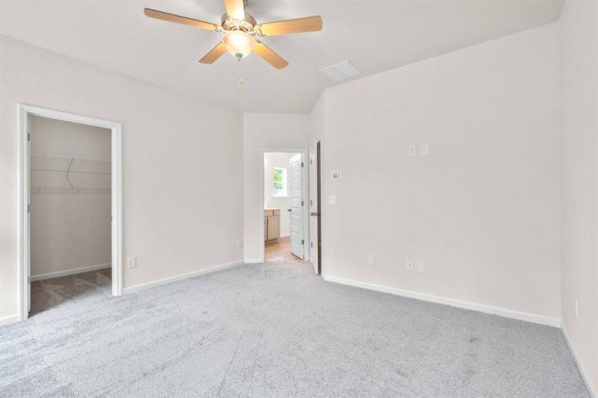Townhouse for rent at 265 Dupont Dr, Cartersville, GA 30121