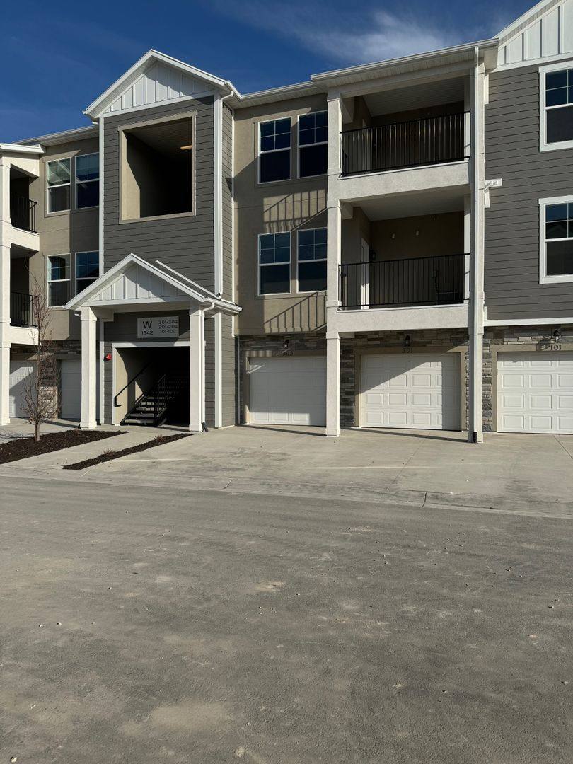 Condo for rent at 1342 N 3650 W, Lehi, UT 84043