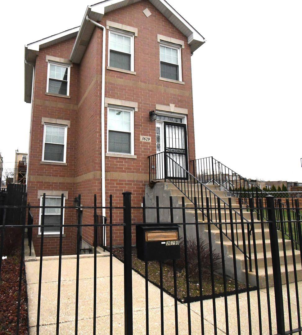 Apartment for rent at 3629 S Indiana Ave, Chicago, IL 60653