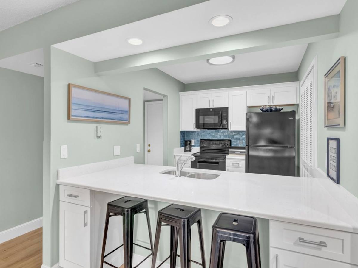 Condo for rent at 28 Plantation Dr, Vero Beach, FL 32968