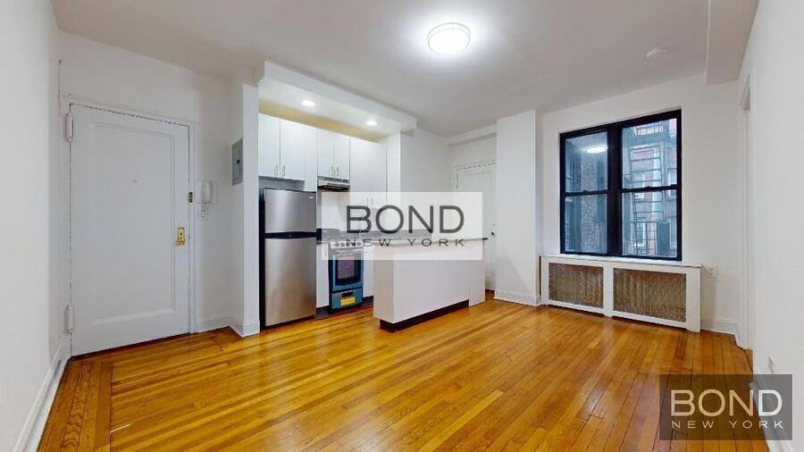 Apartment for rent at 140 E 46th St #K, New York, NY 10017
