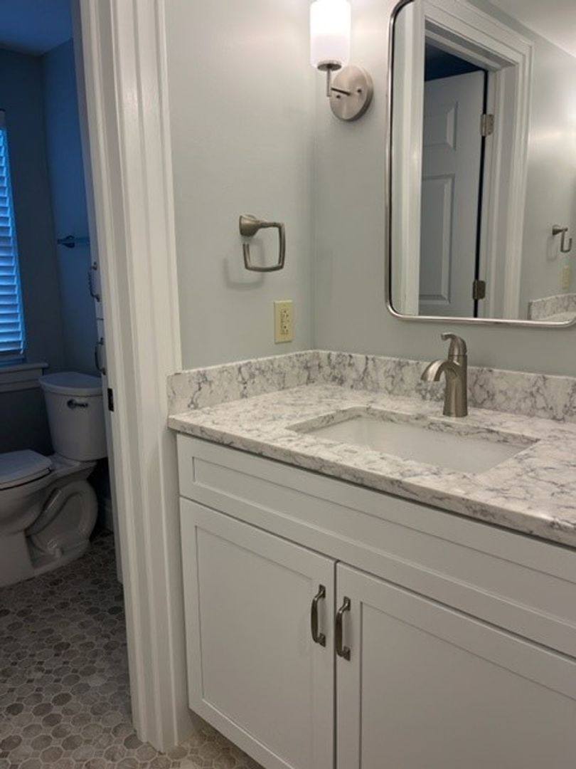 Apartment for rent at 516-518 Chestnut St, Erie, PA 16507