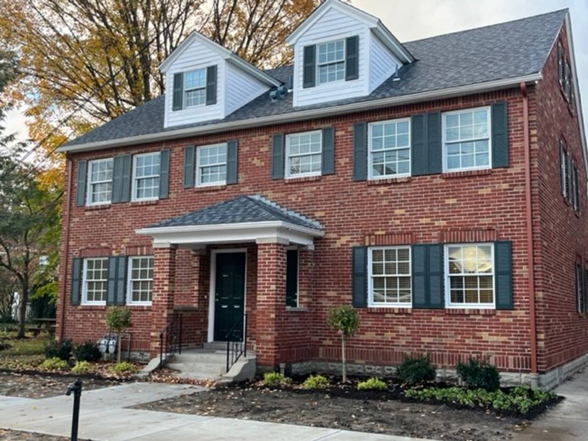 Apartment for rent at 516-518 Chestnut St, Erie, PA 16507
