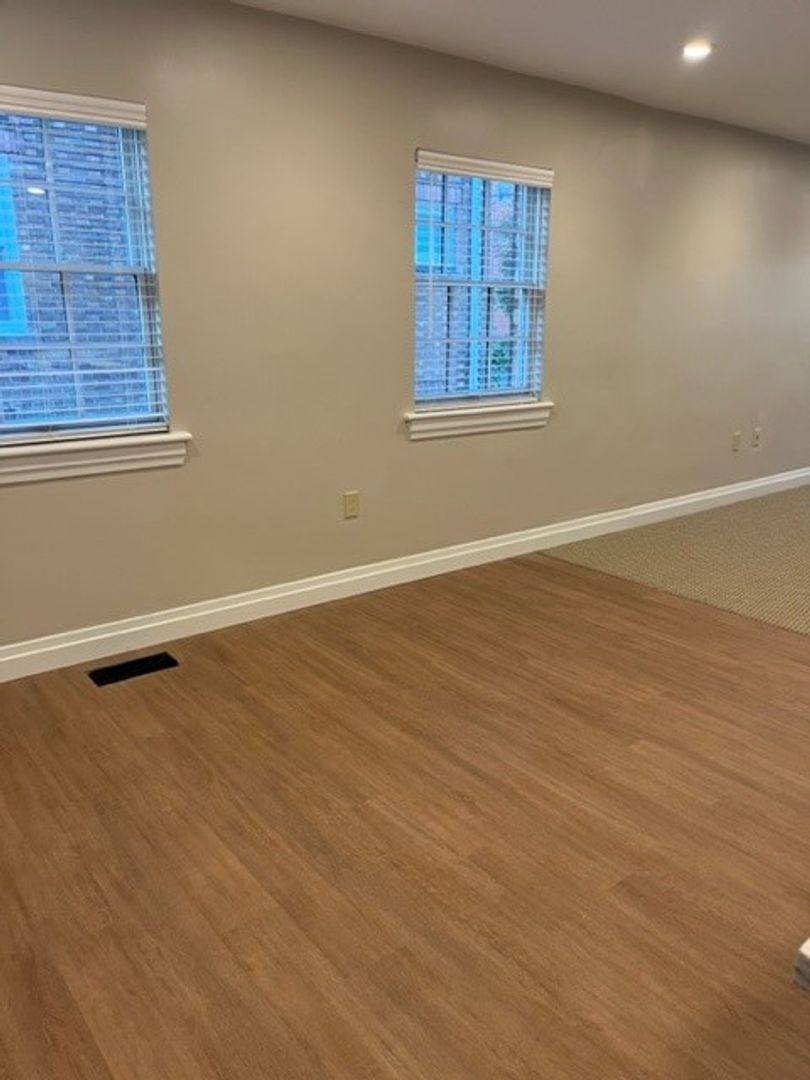 Apartment for rent at 516-518 Chestnut St, Erie, PA 16507