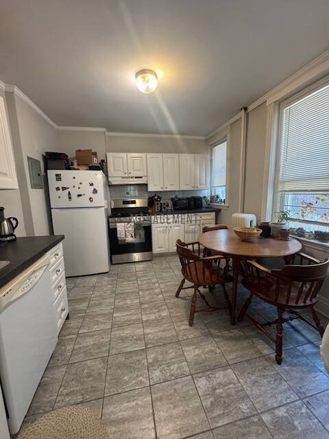 Apartment for rent at 98 Strathmore Rd #2, Brighton, MA 02135