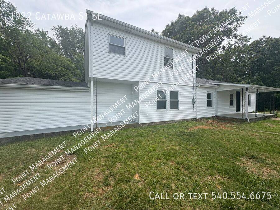 House for rent at 1922 Catawba St SE, Roanoke, VA 24014