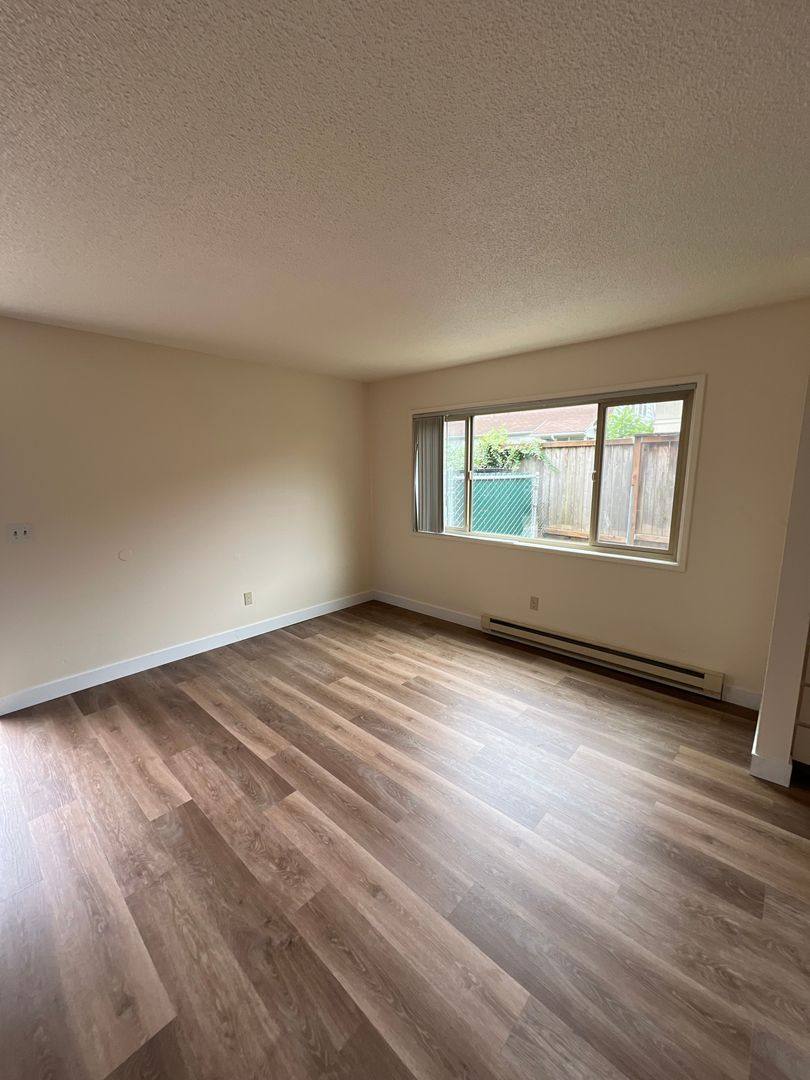 Apartment for rent at 3933 SE Francis, Portland, OR 97202
