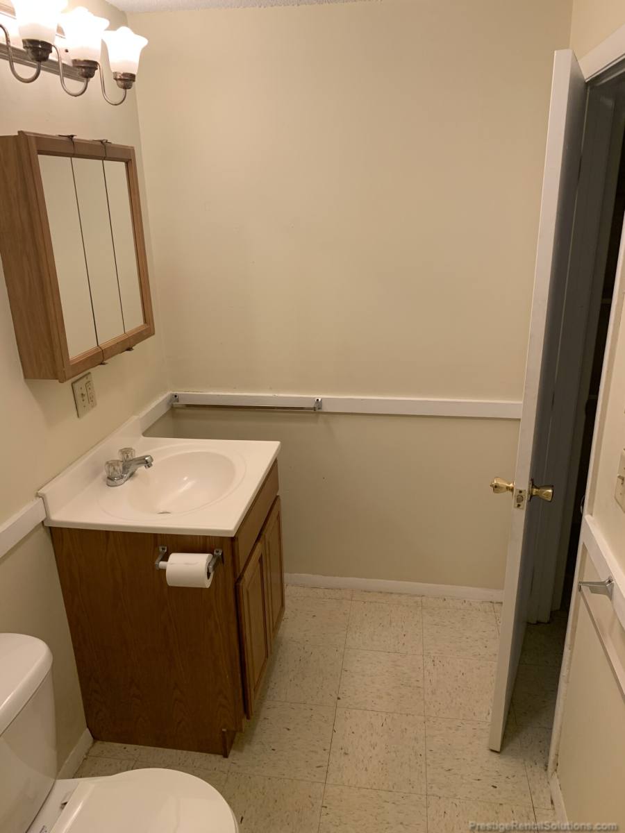 Apartment for rent at 39 Dinan Dr #19, Gardner, MA 01440