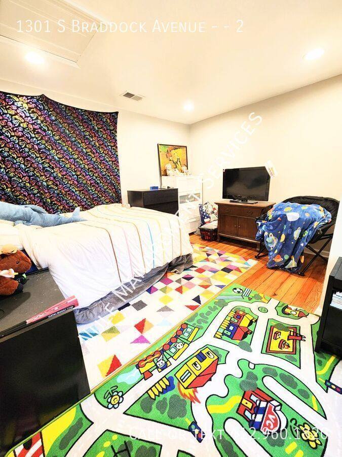 Apartment for rent at 1301 S Braddock Ave #2, Pittsburgh, PA 15218