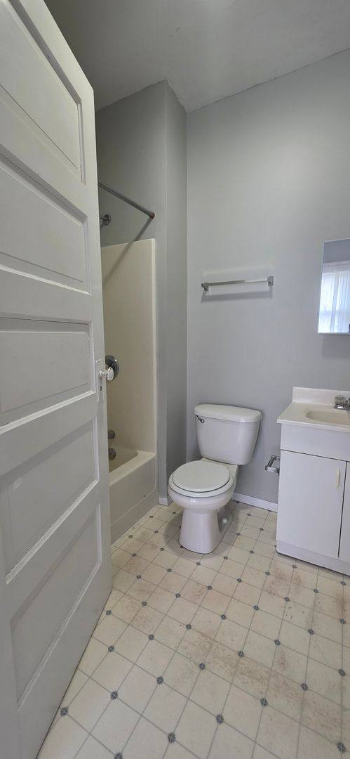 Apartment for rent at 414 Wheeler Ave, Anderson, IN 46016