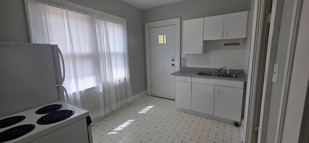 Apartment for rent at 414 Wheeler Ave, Anderson, IN 46016
