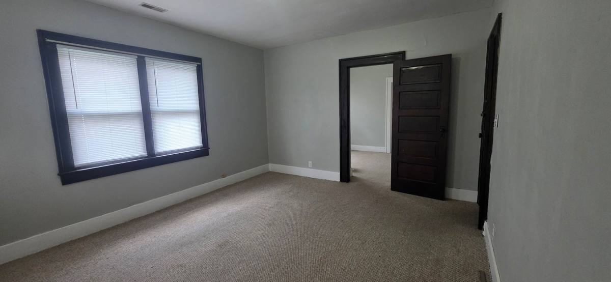 Apartment for rent at 414 Wheeler Ave, Anderson, IN 46016