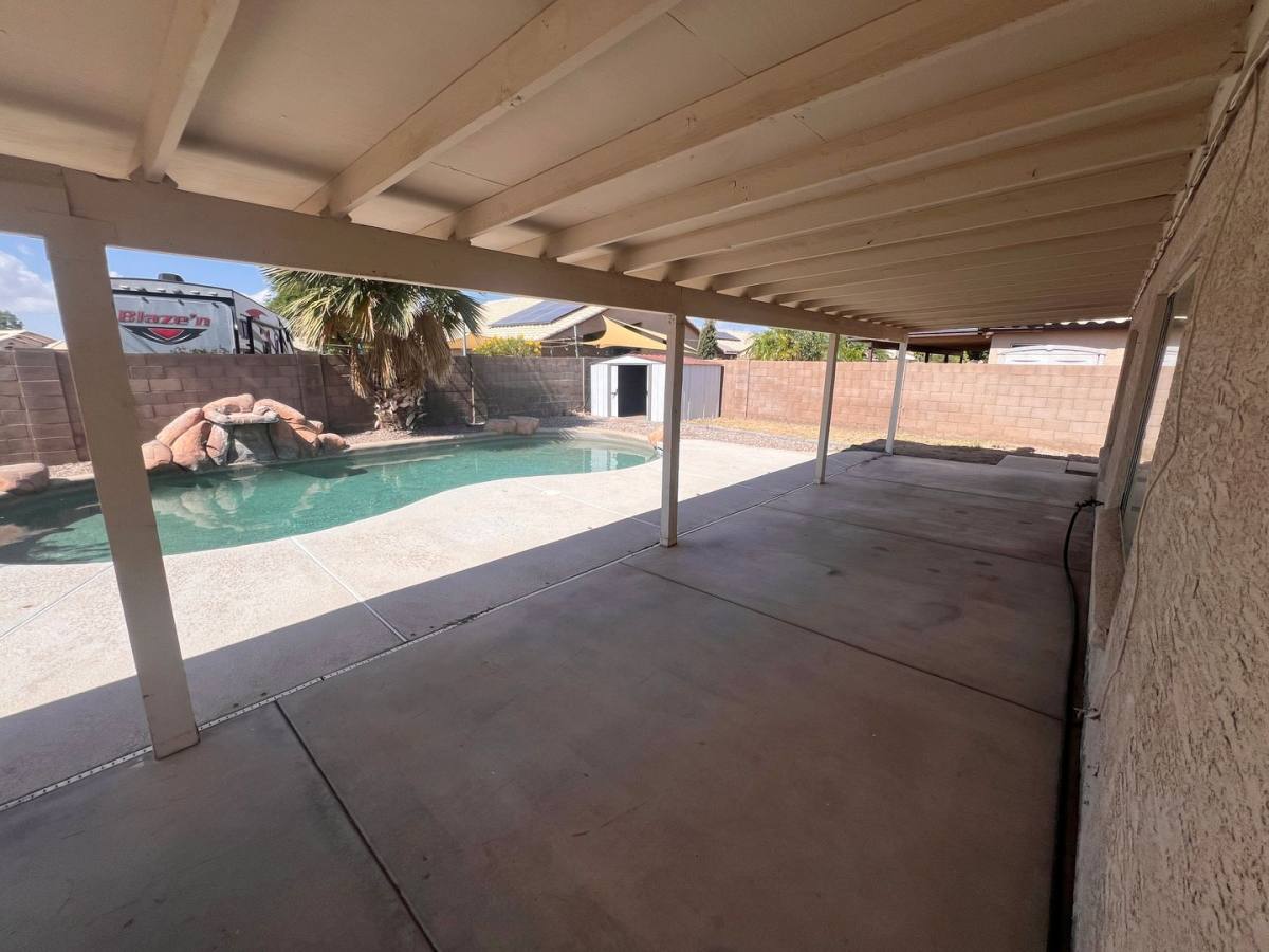 House for rent at 10821 W Royal Palm Rd, Peoria, AZ 85345
