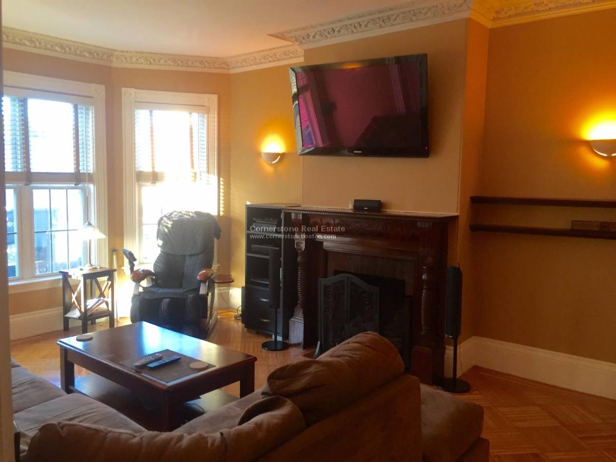 Condo for rent at 589 E Broadway #2, South Boston, MA 02127