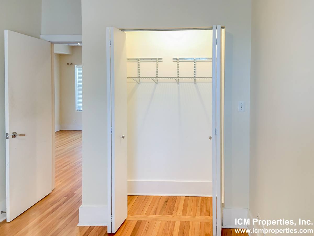 Apartment for rent at 1849 W Cornelia #3, Chicago, IL 60657