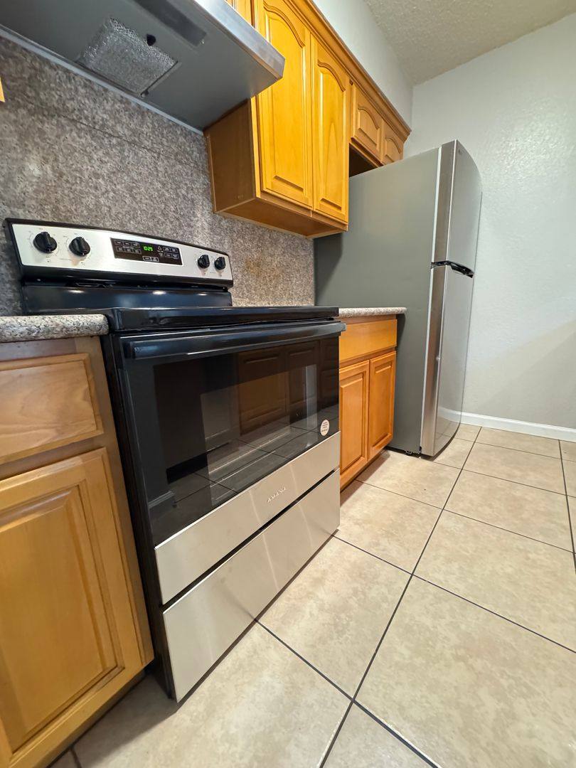 Apartment for rent at 195 E Pacific Ave, Fairfield, CA 94533
