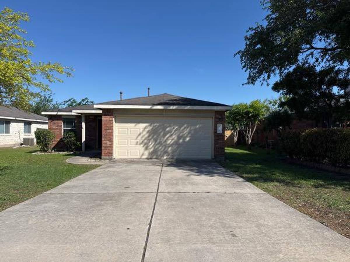 House for rent at 113 Salado Dr, Kyle, TX 78640