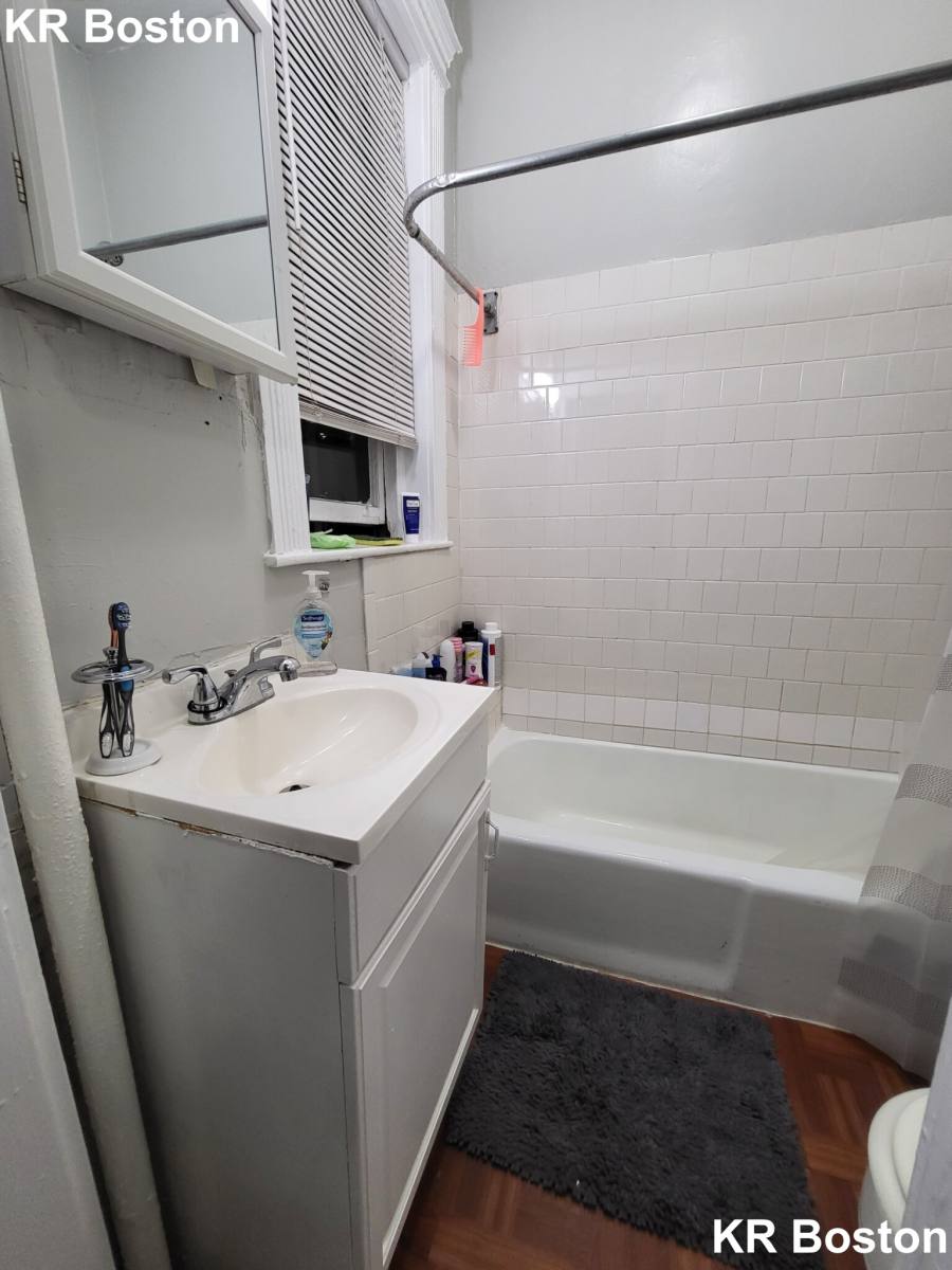 House for rent at 447 Park Dr #1C, Boston, MA 02115