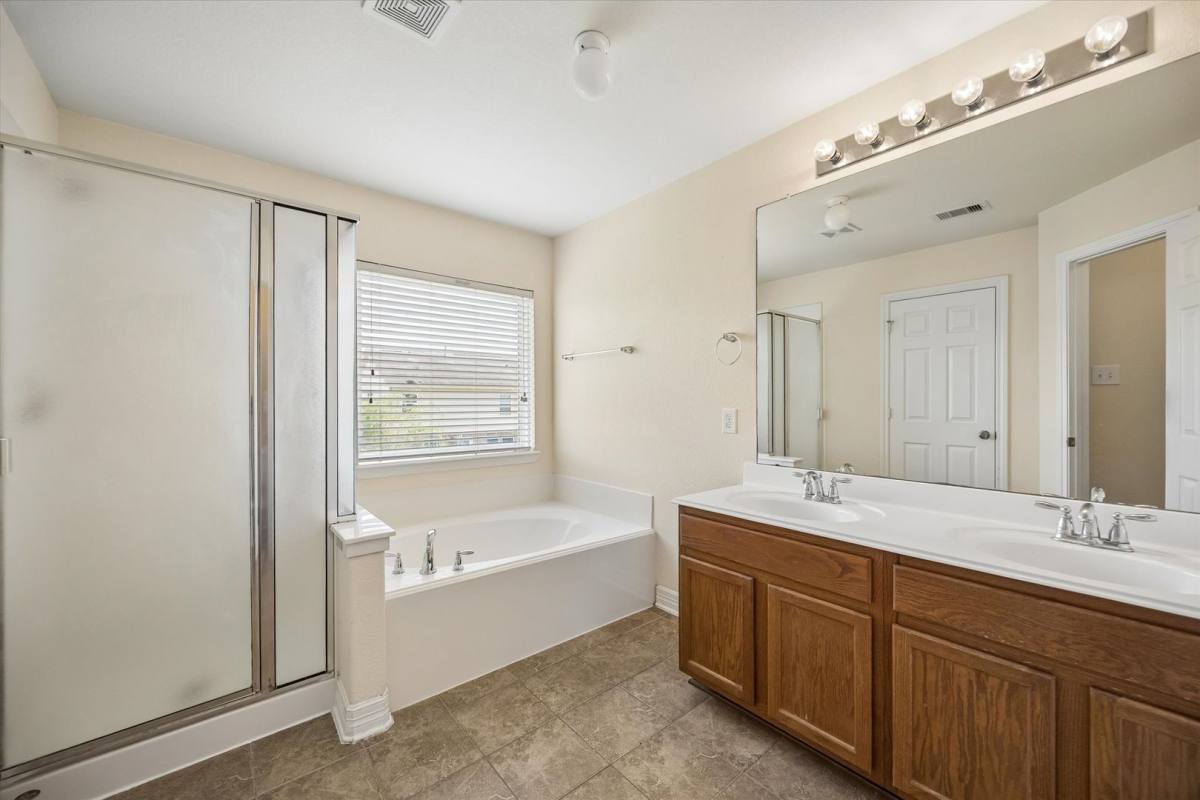 House for rent at 10108 Hidden Creek Falls Lane, Brookshire, TX 77423