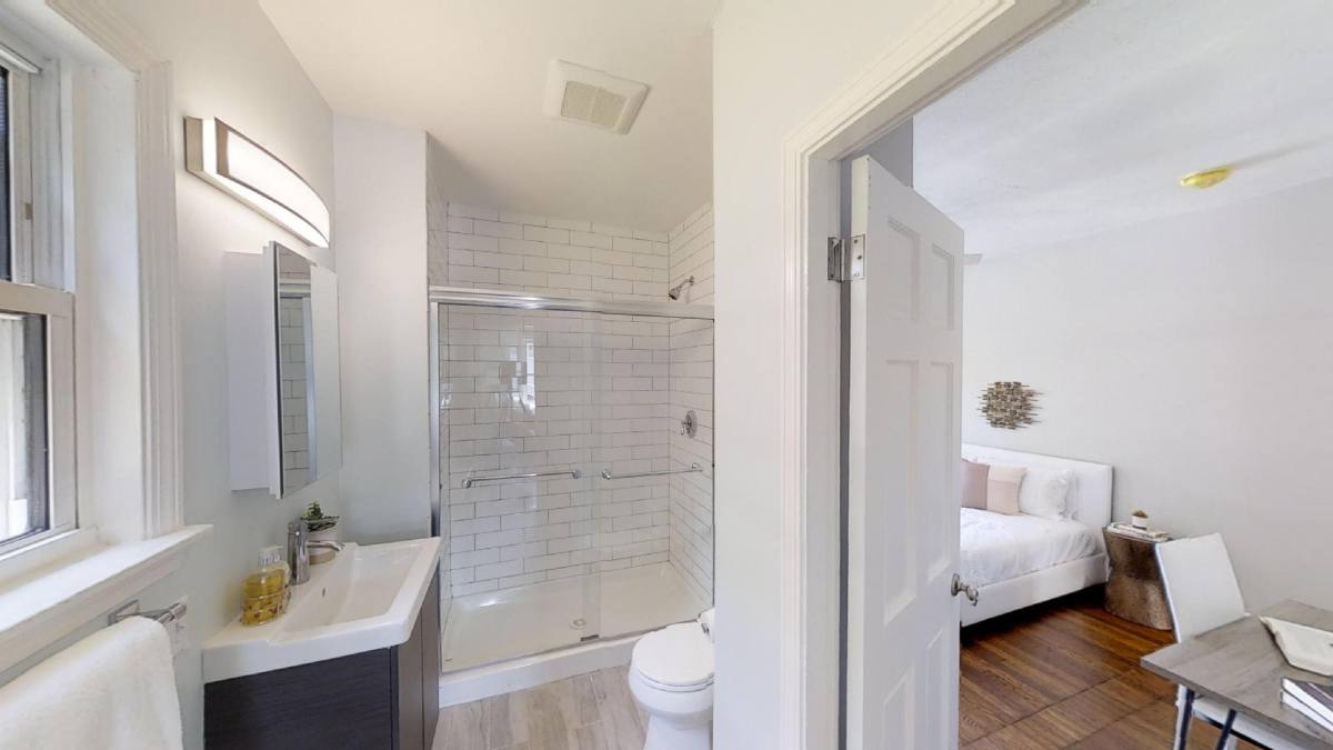 Apartment for rent at 836 Canterbury St #1R, Roslindale, MA 02131